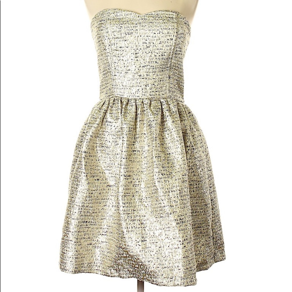 Minuet / ModCloth Gold Tweed Strapless Minidress